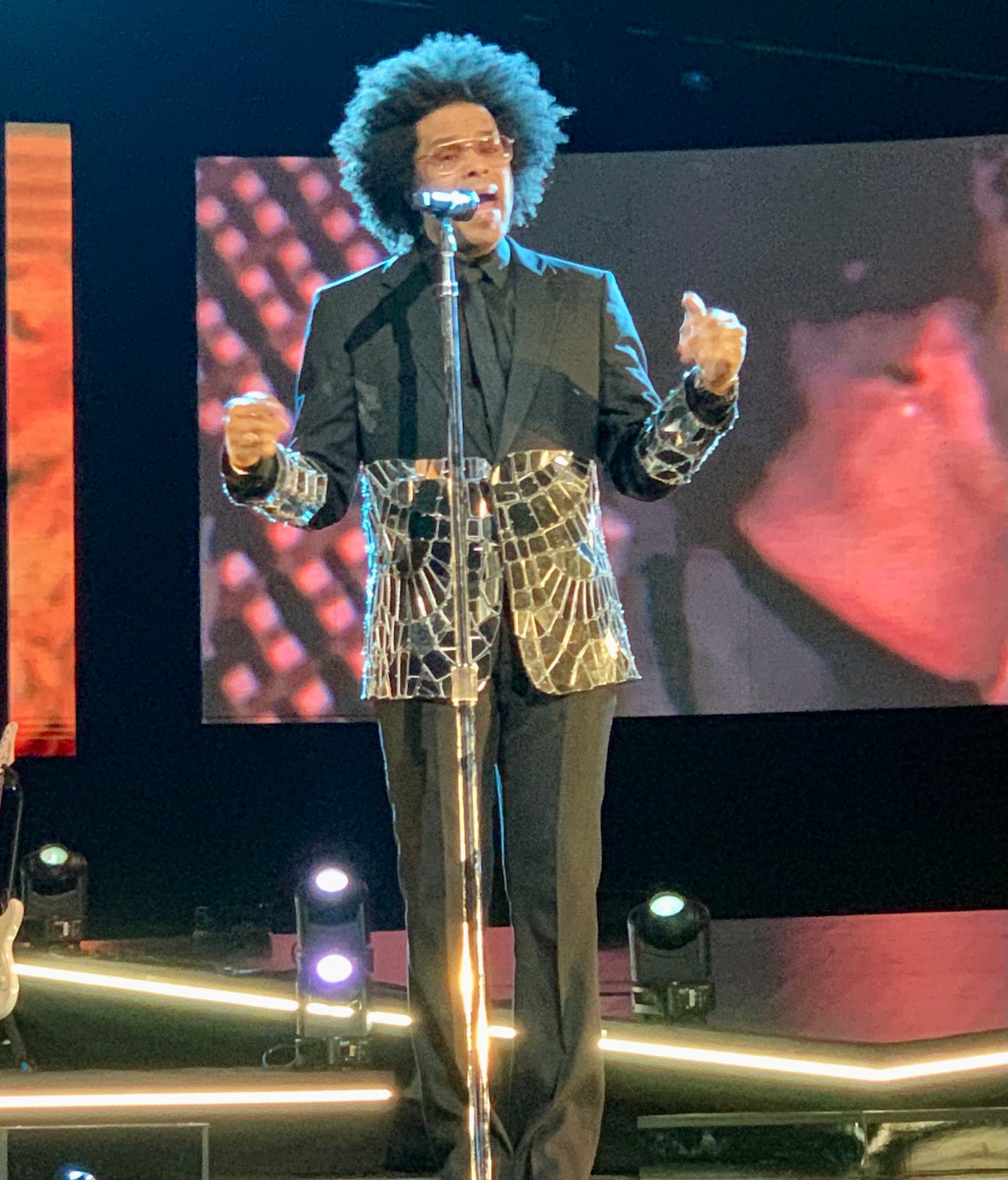 Maxwell The Night Tour